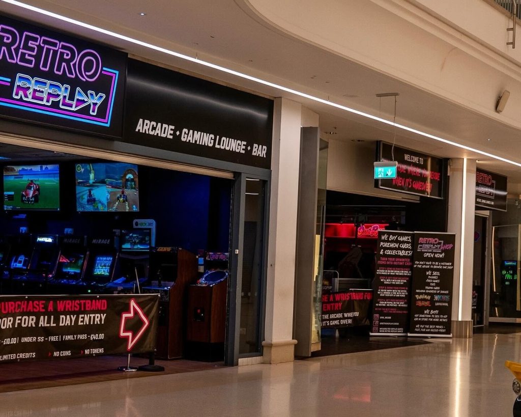 Retro Replay Store Exterior